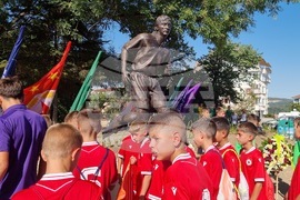 Велико Търново - Трифон Иванов - паметник