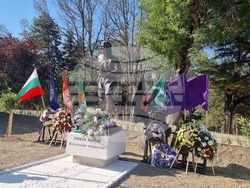 Велико Търново - Трифон Иванов - паметник