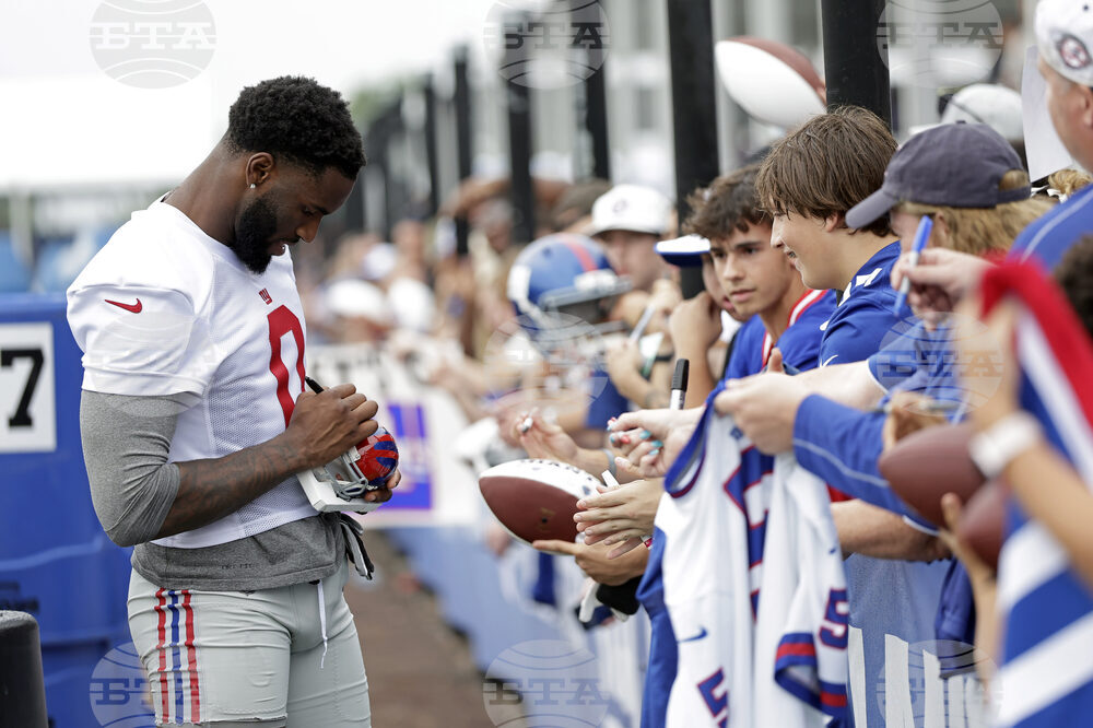Giants Camp Football