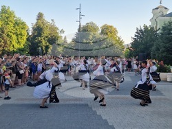 Търговище - колумбийски балет „Пайпа“ - концерт на открито