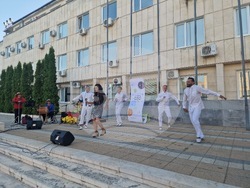 Търговище - колумбийски балет „Пайпа“ - концерт на открито