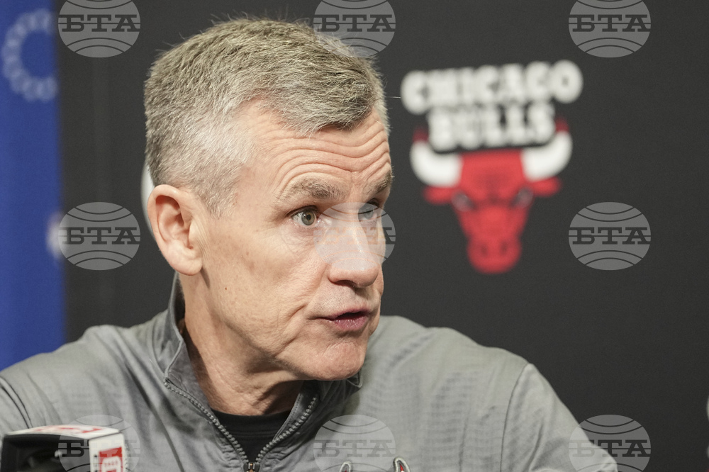 Bulls-Donovan Extension Basketball