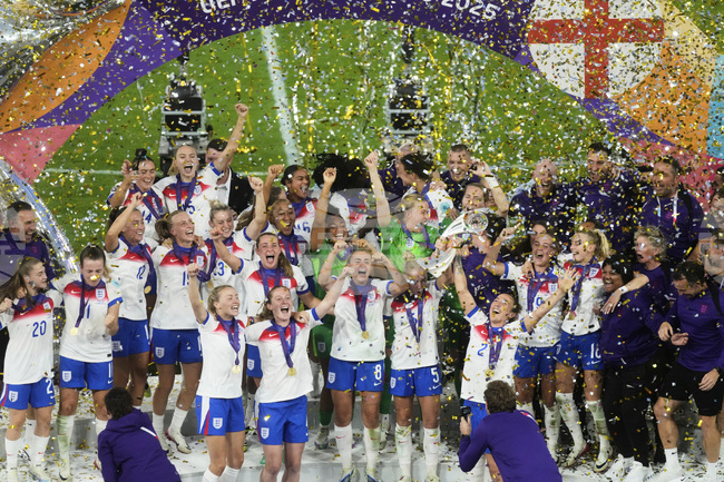 Англия защити европейската си титла по футбол при жените