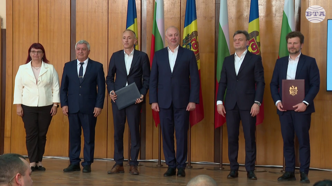 Министрите на образованието на България и Молдова подписаха споразумение за прехвърлянето на собствеността на бившия Тараклийски университет