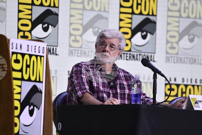  Джордж Лукас, Стивън Спилбърг отдадоха почит на покойния илюстратор Дрю Струзън