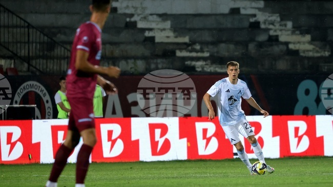 Левски се раздели със словашкия халф Патрик Мислович