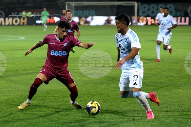 Левски направи обрат при гостуването си на Септември