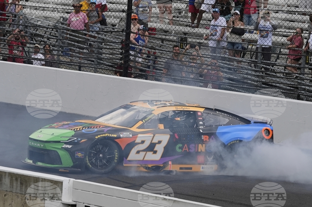 NASCAR Indianapolis Auto Racing