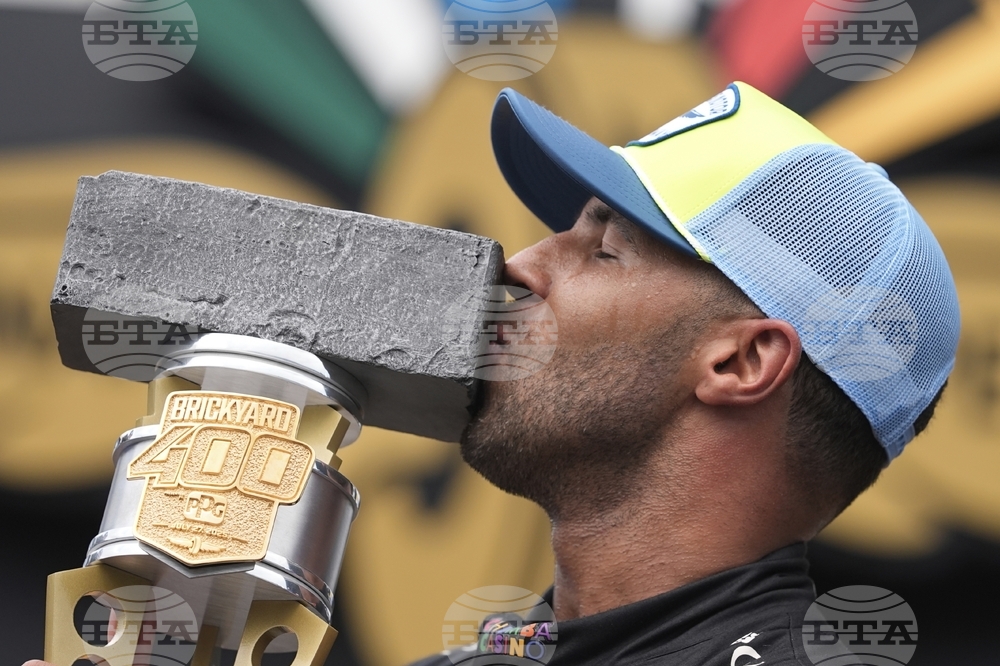 NASCAR Indianapolis Auto Racing
