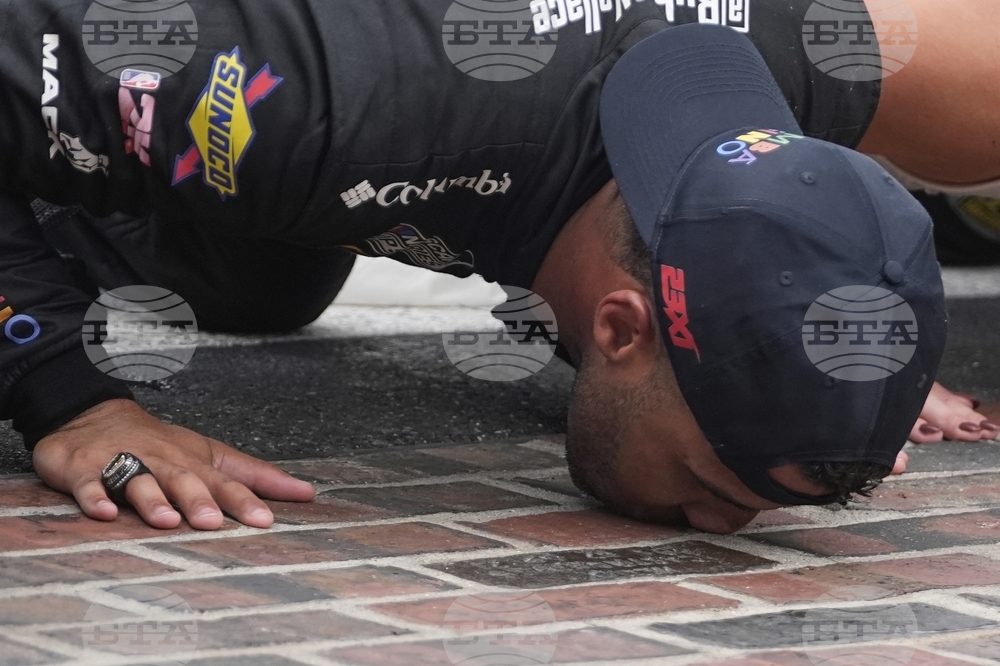 NASCAR Indianapolis Auto Racing