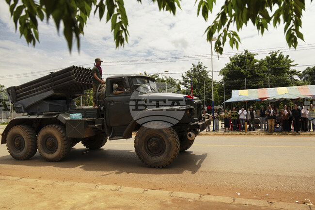 Тайландската армия обвини Камбоджа, че е нарушила примирието на три различни места по оспорваната им граница
