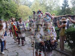 Котел беше домакин на деветото издание на Фестивала на етносите, багрите и котленския килим