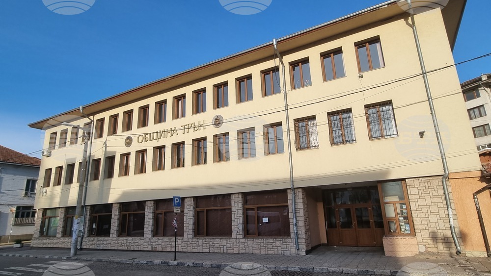 Утре ще се проведат консултациите за състава на секционните избирателните комисии в община Трън