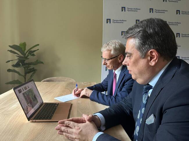 Представители на „Продължаваме промяната“ обсъдиха с еврокомисаря по демокрация опасенията си за върховенството на правото у нас