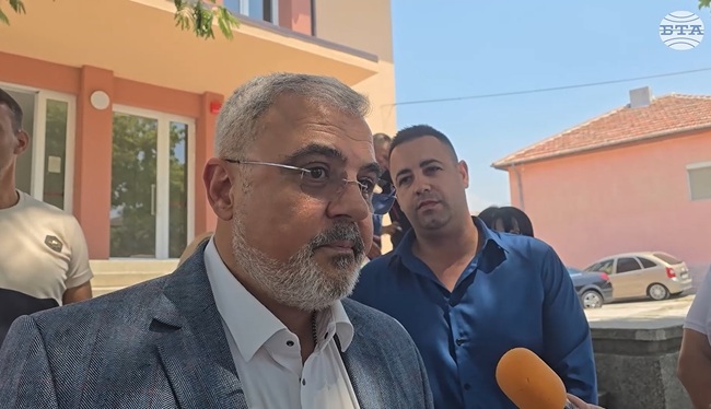 От 1 август до 15 септември ще бъдат отменени осем влака по направлението Кулата – Петрич, съобщи заместник-министърът на транспорта Любен Нанов