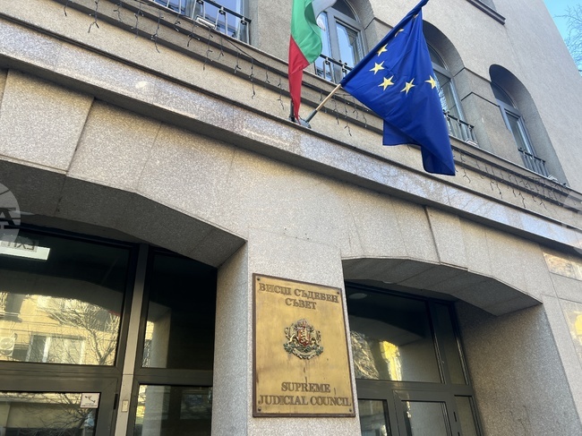 Прокурорската колегия на Висшия съдебен съвет наказа бившия апелативен прокурор на Варна Владимир Чавдаров