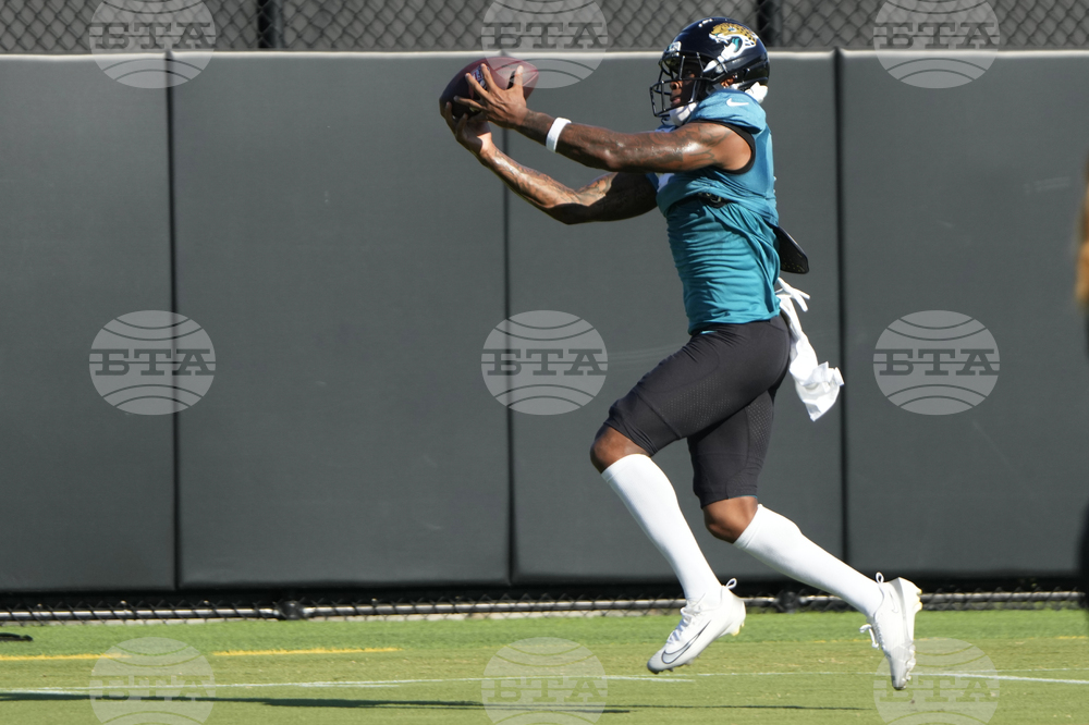Jaguars Camp Football