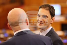 Парламент - заседание