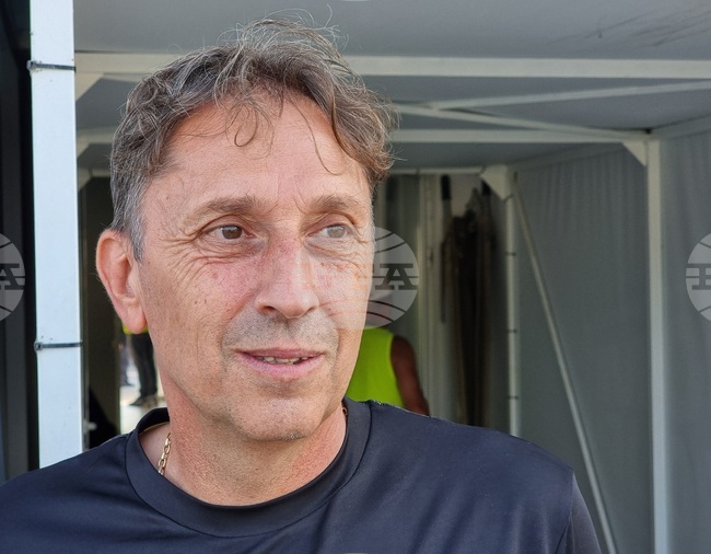 "Трябва да работим много и да можем да вдигаме нивото", каза след успеха над Славия треньорът на Добруджа Атанас Атанасов