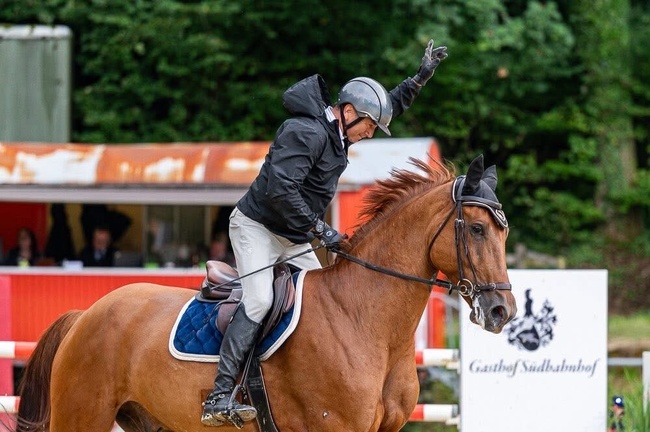 Росен Райчев завърши на първо място на турнир по конен спорт в Германия