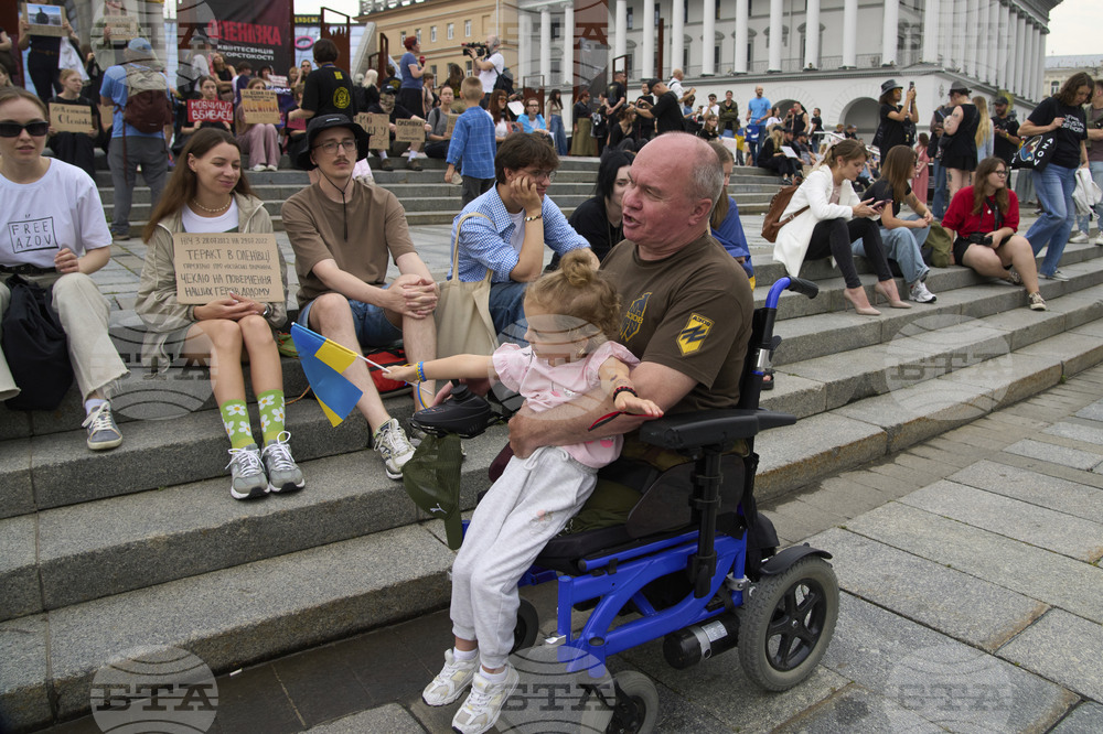 Руски комик бе осъден на близо шест години затвор заради шега с инвалид ветеран от войната