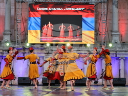 Пловдив - Международен фолклорен фестивал „Пловдив 2025“ - откриване