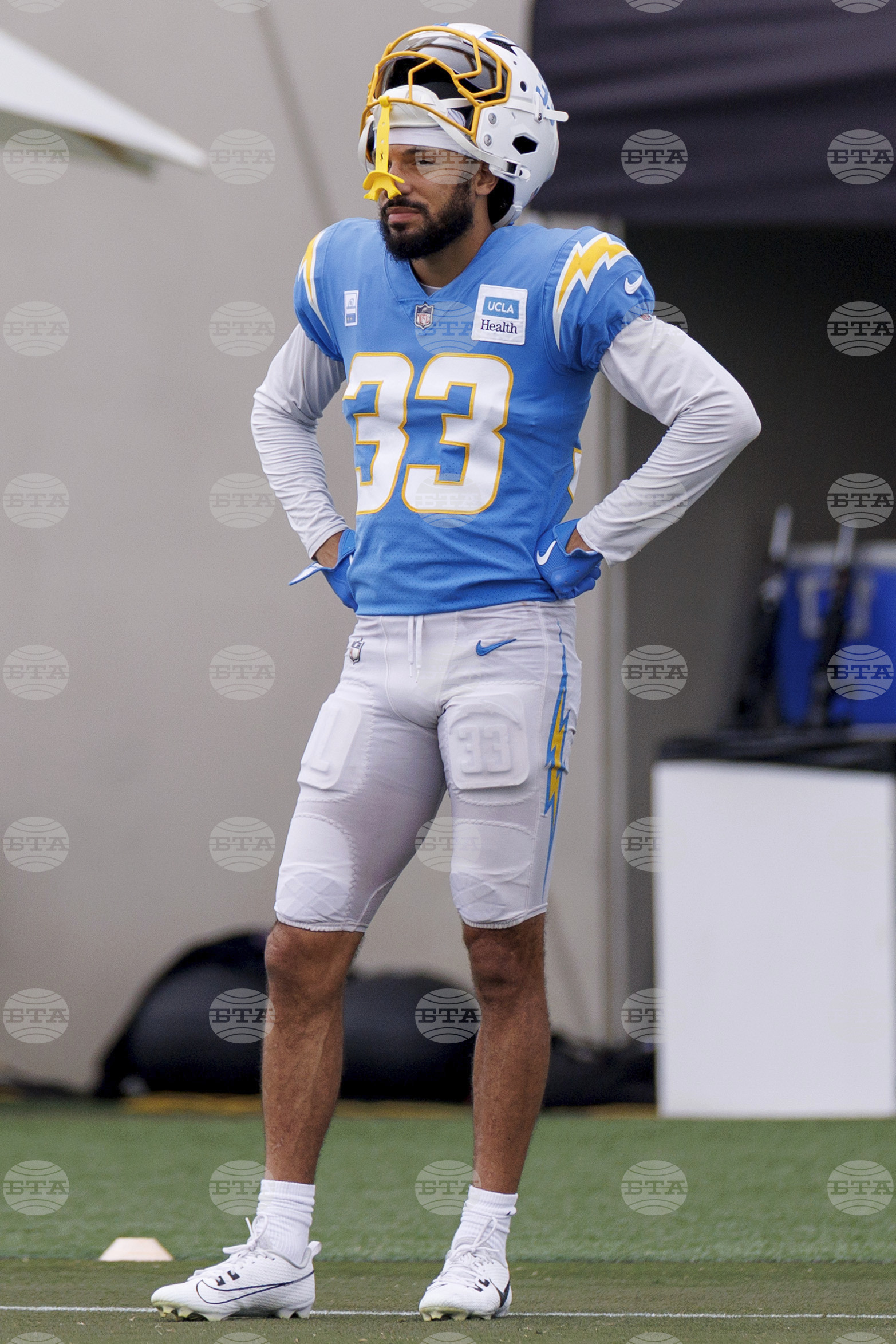 Chargers Camp Football