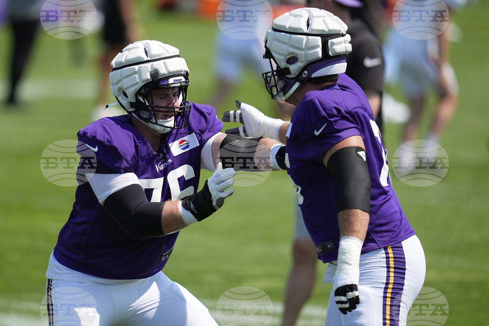Vikings Camp Football