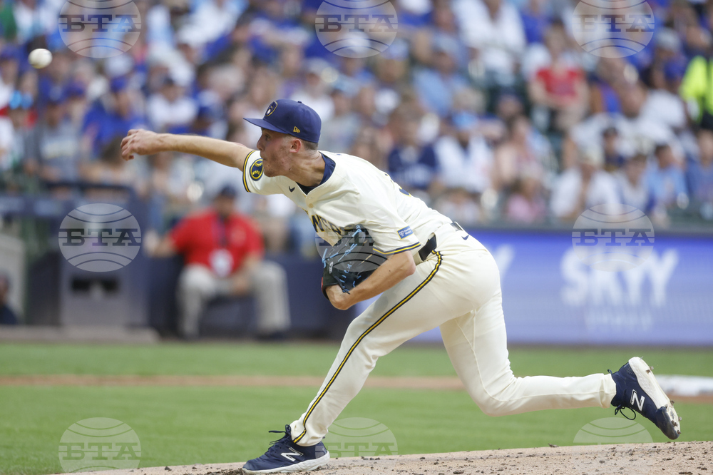 Cubs Brewers Baseball