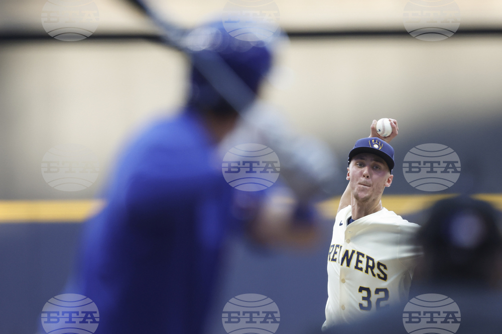 Cubs Brewers Baseball