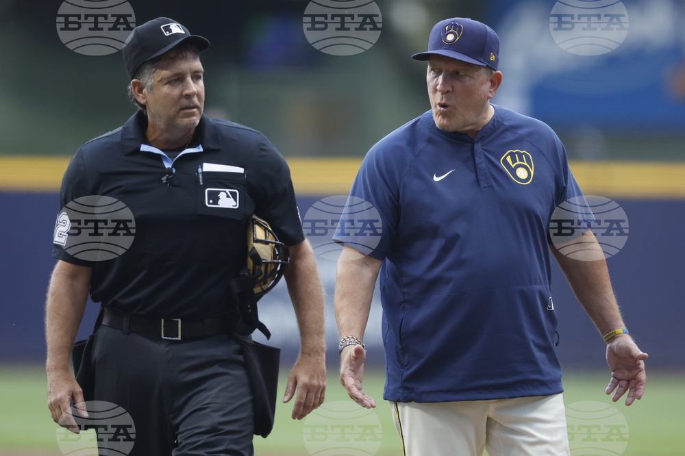 Cubs Brewers Baseball