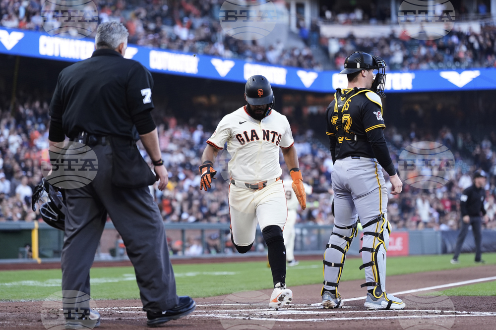 Pirates Giants Baseball