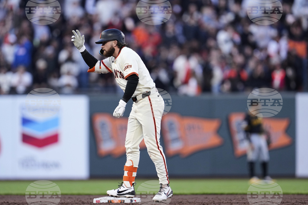 Pirates Giants Baseball