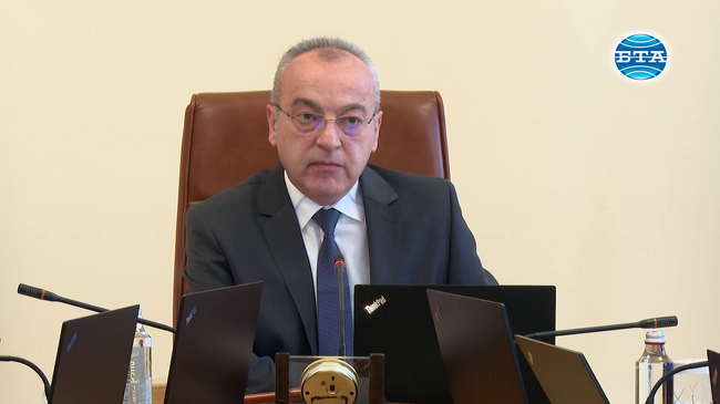 На Държавния авиационен оператор ще се възложи да извършва полети за осигуряване на спешна медицинска помощ по въздух, съобщи Гълъб Донев