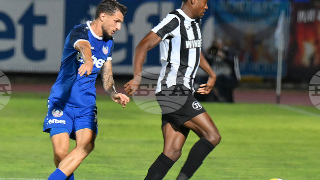 От Локомотив (Пловдив) признаха за интерес на Левски към Хуан Переа, но обявиха, че към момента няма отправена официална оферта за него