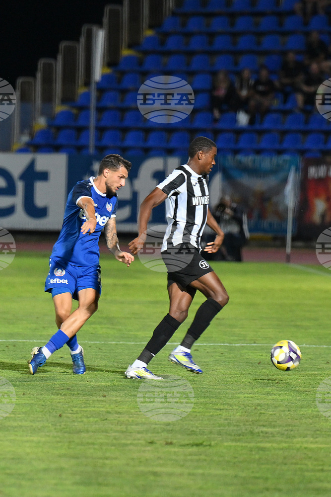 От Локомотив (Пловдив) признаха за интерес на Левски към Хуан Переа, но обявиха, че към момента няма отправена официална оферта за него