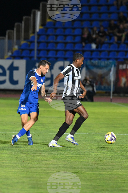 От Локомотив (Пловдив) признаха за интерес на Левски към Хуан Переа, но обявиха, че към момента няма отправена официална оферта за него