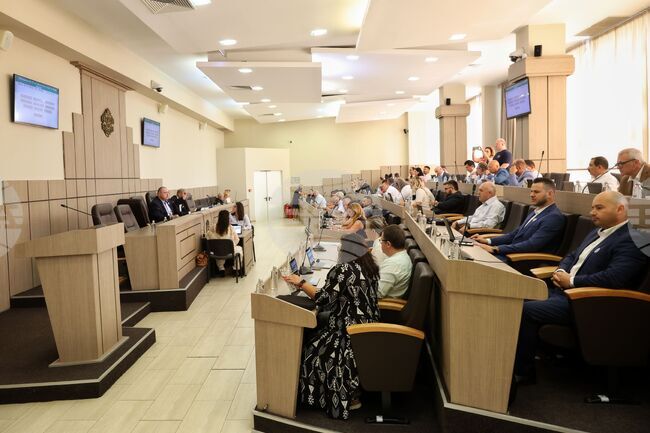 Общинският съвет в Бургас взе решения за нови инфраструктурни и социални проекти