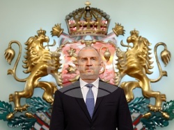 Румен Радев - Жоел Мейер - награждаване