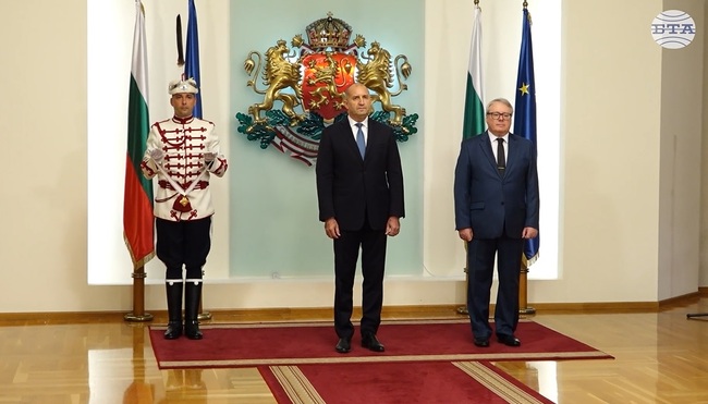 Посланикът на Франция Жоел Мейер беше удостоен с орден „Мадарски конник“ – първа степен от президента Румен Радев