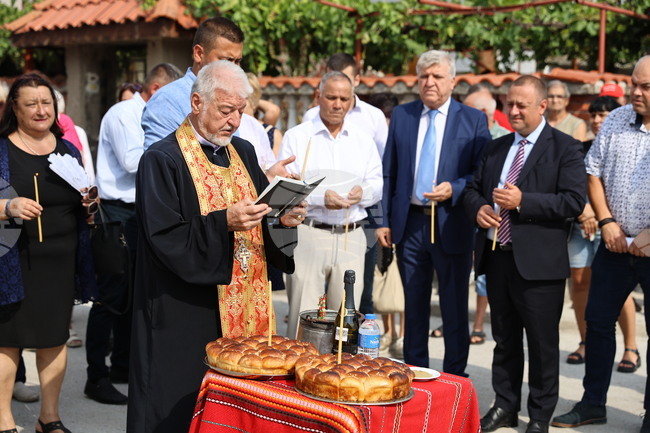  Село Йоаким Груево - министър Иван Иванов - първа копка