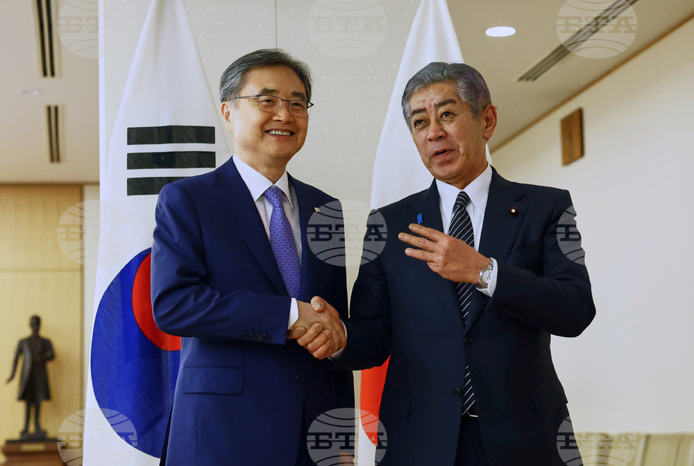 Външните министри на Южна Корея и Япония се срещнаха в Токио