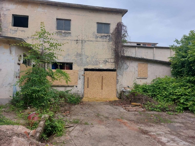 От екоинспекцията в Русе съобщиха, че са предприети всички правни действия по случая със складираните опасни отпадъци