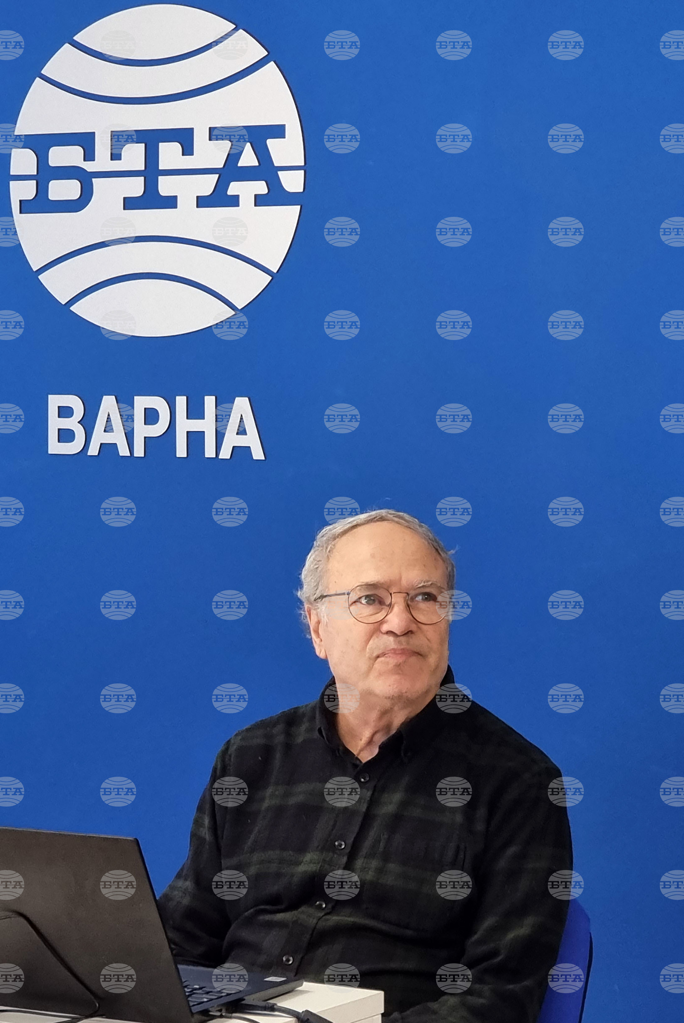 Национален пресклуб на БТА Варна - среща - "Паметните знаци за Левски"