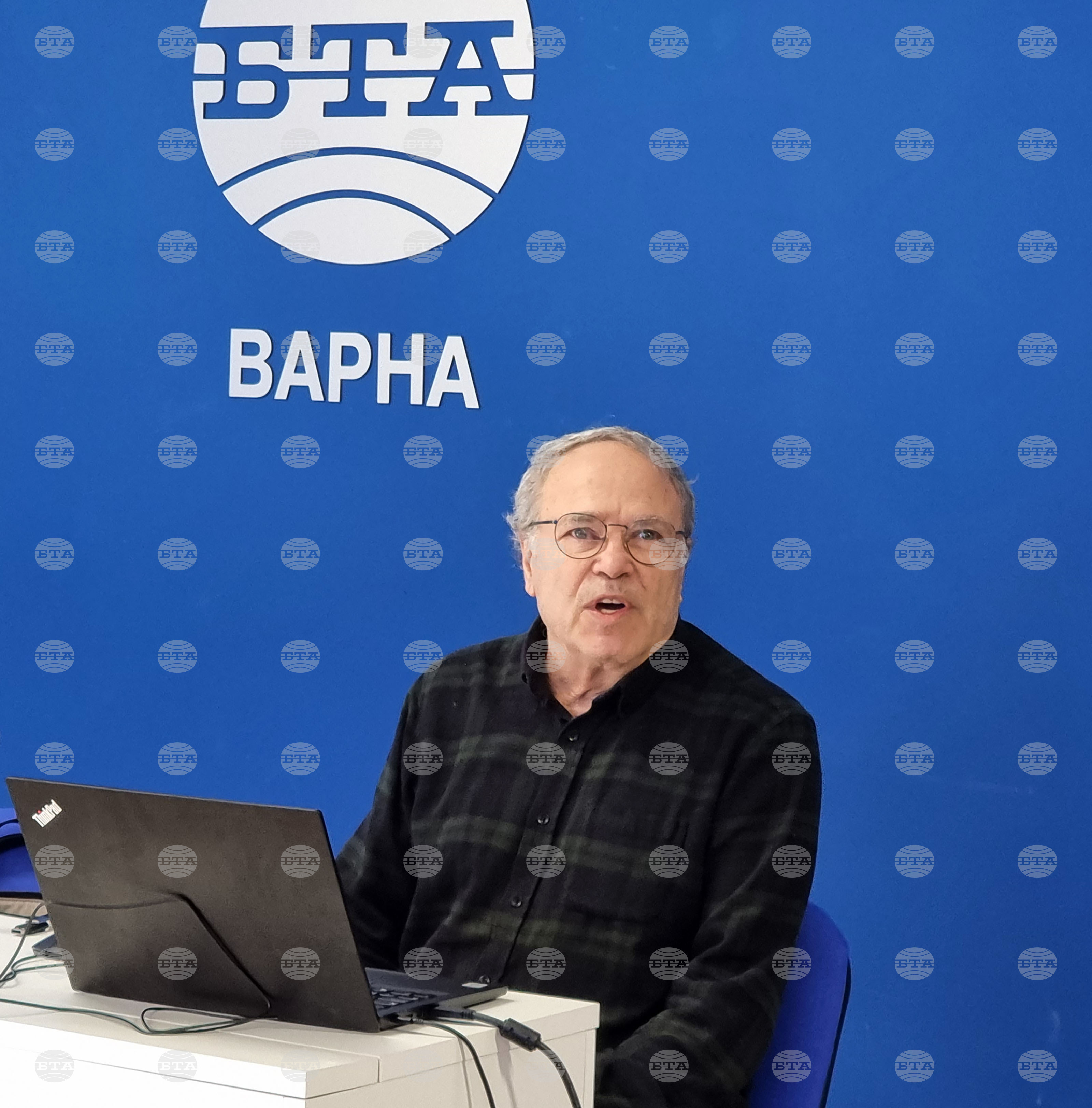 Национален пресклуб на БТА Варна - среща - "Паметните знаци за Левски"