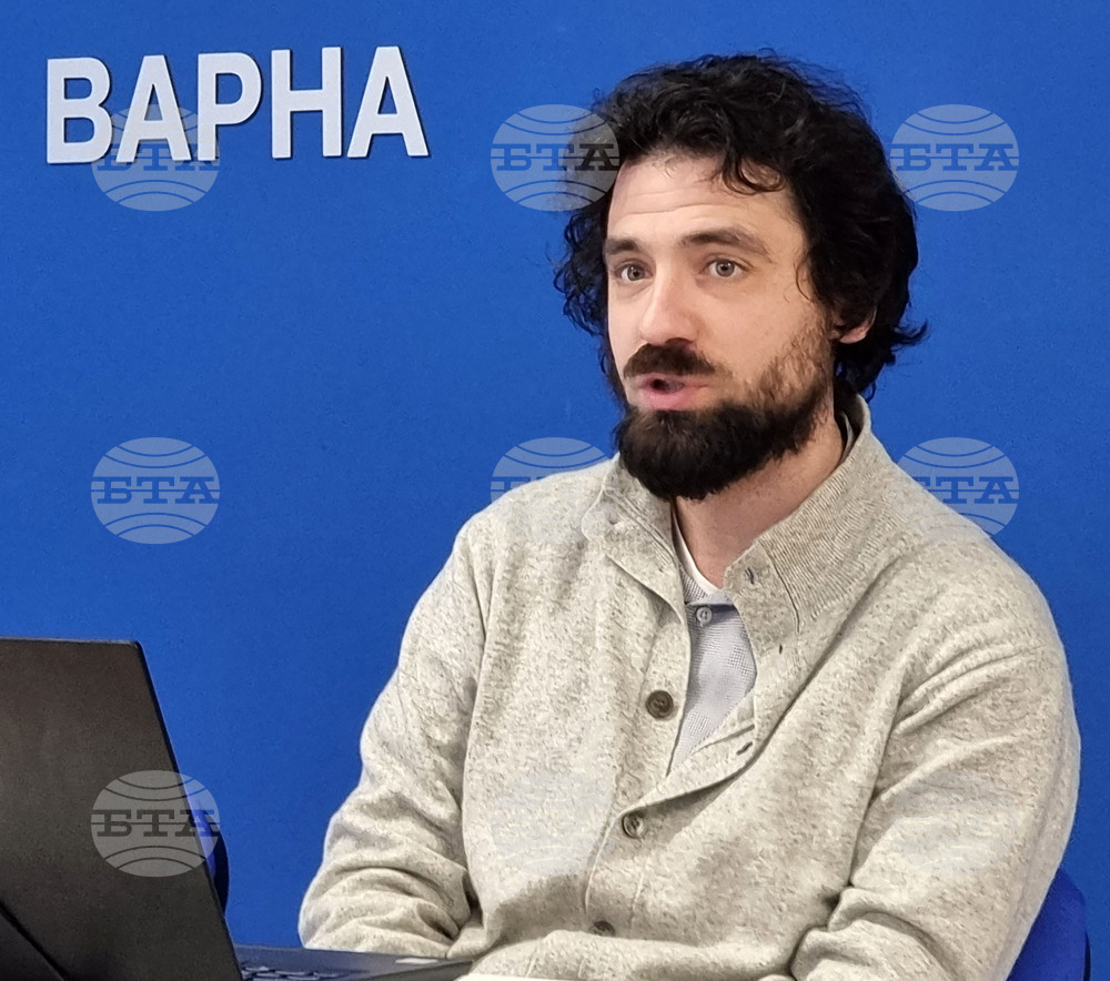 Национален пресклуб на БТА Варна - среща - "Паметните знаци за Левски"