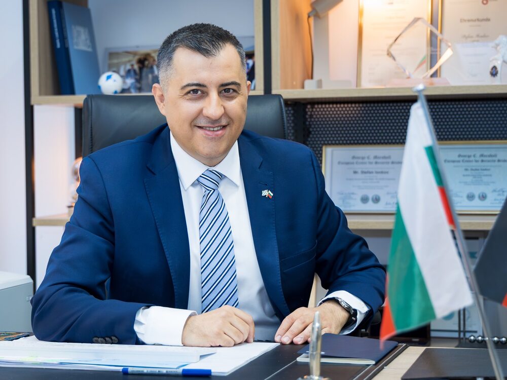 Генералният консул на България в Мюнхен Стефан Йонков отправи поздрав към българската общност в Бавария и Баден-Вюртемберг