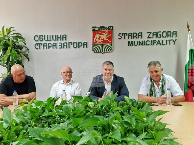 Изграждат паметник на клубната легенда Петко Петков пред стадион "Берое"