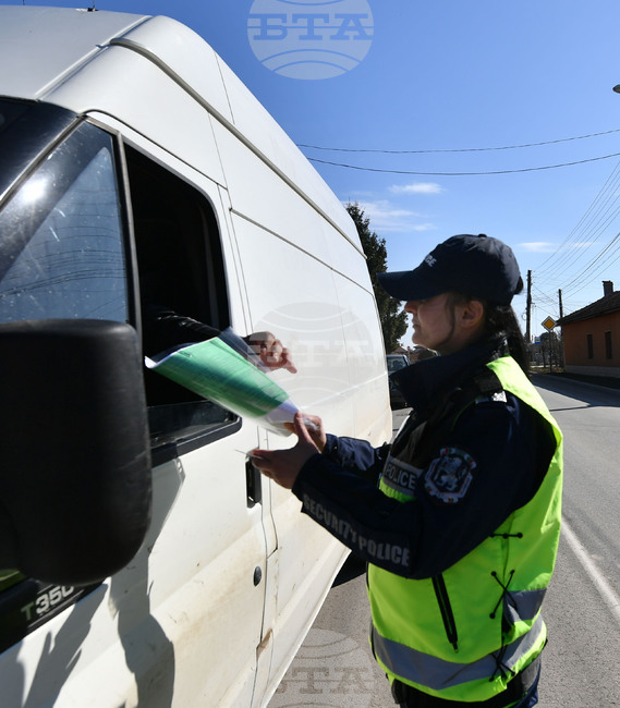 Над 540 шофьори са засечени да карат с превишена скорост при полицейска акция в Разградско