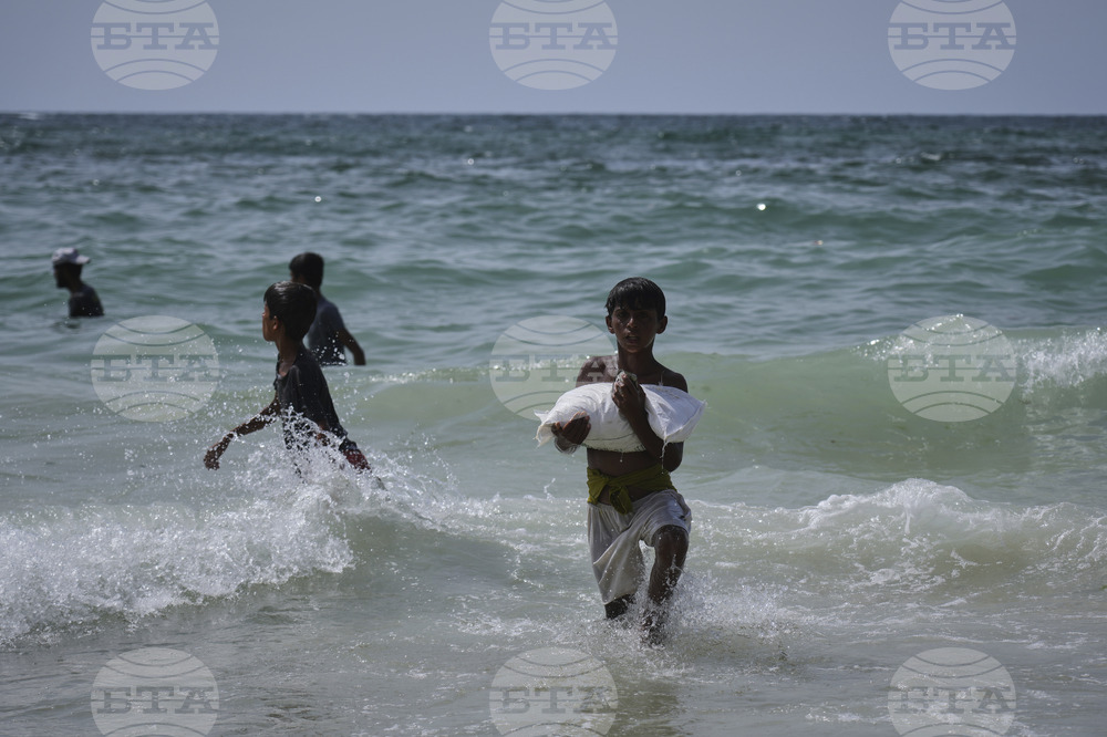Хуманитарната помощ влиза в ивицата Газа четвърти пореден ден